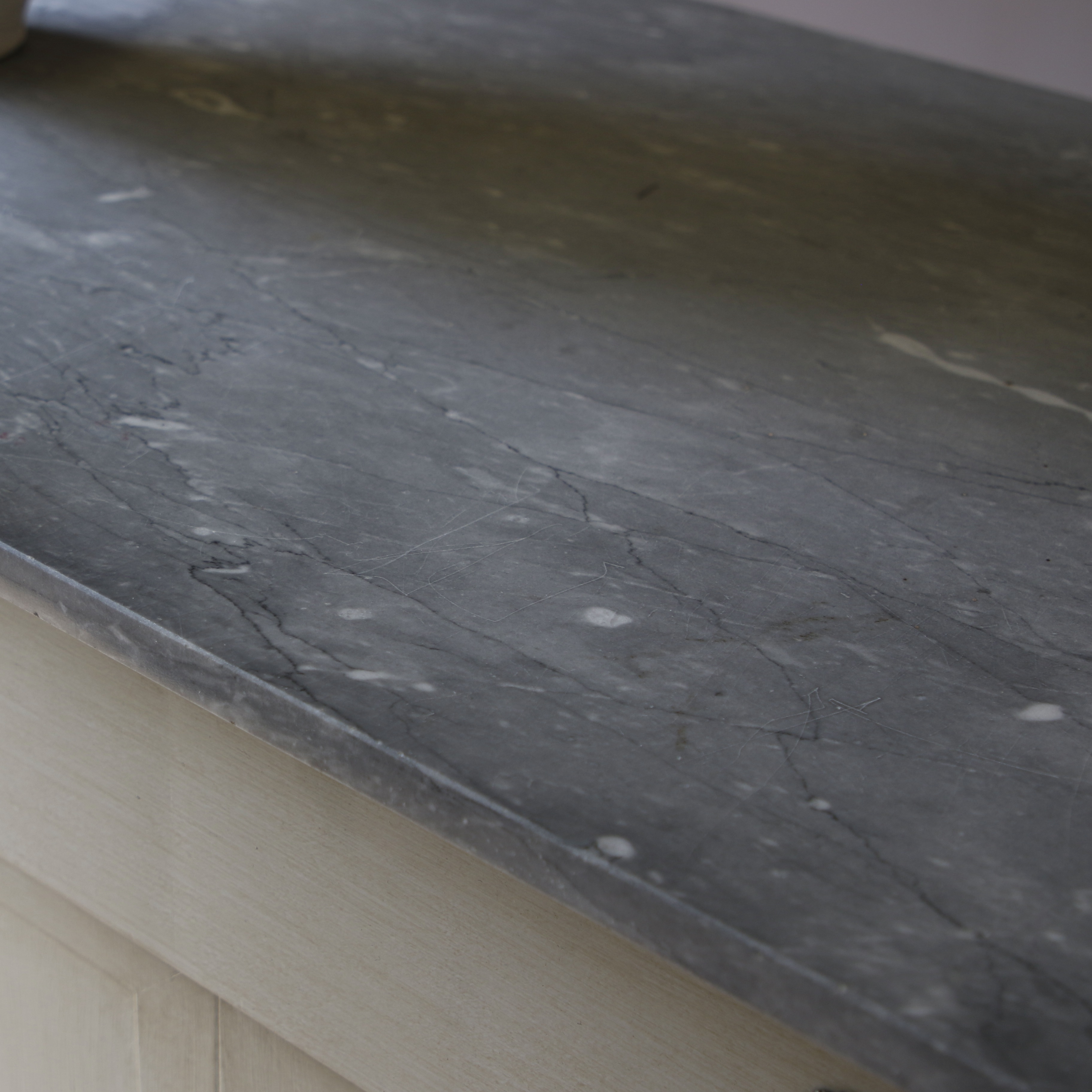 Louis Philippe Dresser Base